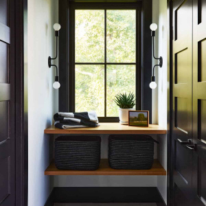 Poolhouse dressing room