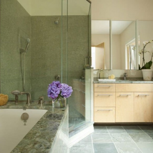 CONTEMPORARY MASTER BATH
