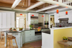 CRAFTSMAN STYLE KITCHEN (PRISM Silver Award)