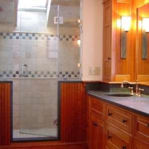 ARTS & CRAFT STYLE MASTER BATH