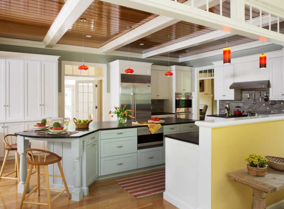 CRAFTSMAN STYLE KITCHEN (PRISM Silver Award)