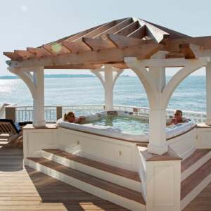 Pergola over 8 person hot-tub
