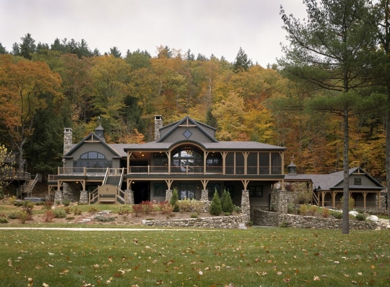 Maine Lakes Region Custom Home Exterior