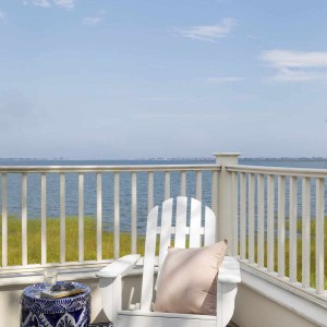 The new staircase provides a connection to the previously inaccessible roof deck, the perfect spot to watch spectacular sunsets.