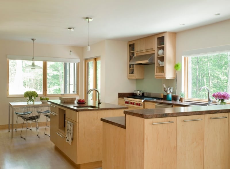 8-north-shore-contemporary-kitchen-1