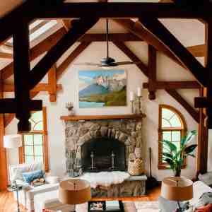 Living room hammer beam truss